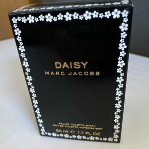 Daisy Marc Jacobs